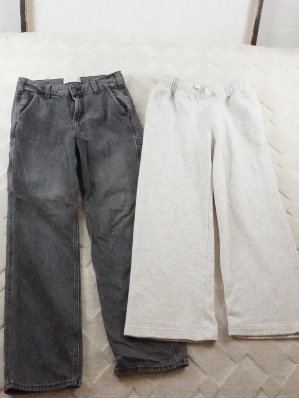 Pair of 2 Abercrombie & Fitch Jean/Pants Girls 11-12 Youth